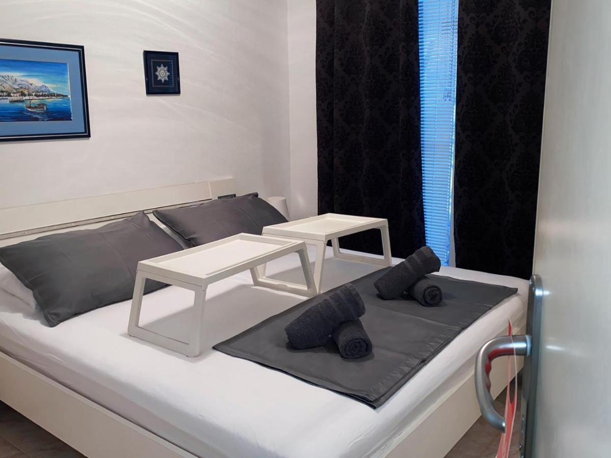 Beach Apartments Mika Локва-Рогозниця Екстер'єр фото