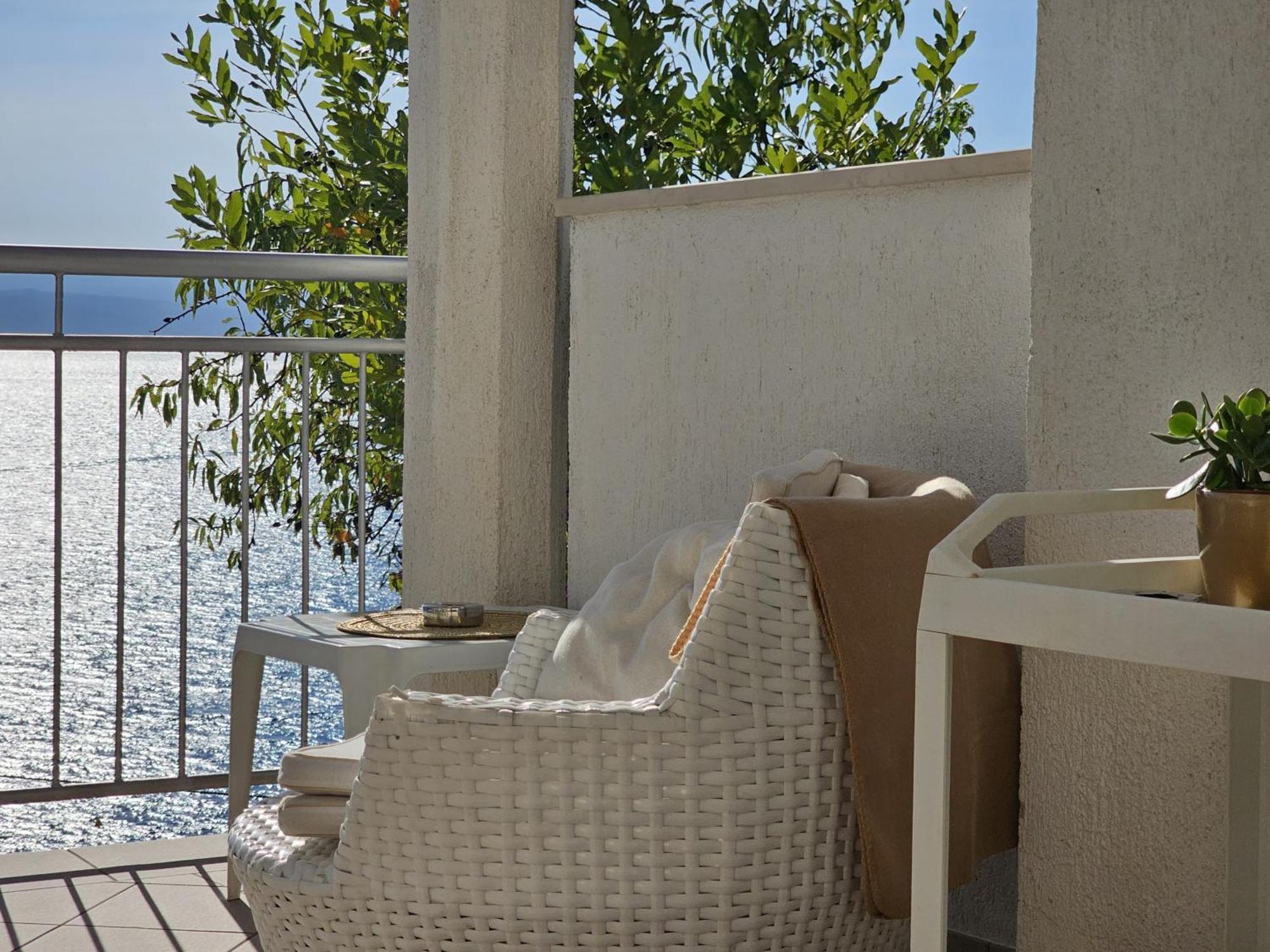 Beach Apartments Mika Локва-Рогозниця Екстер'єр фото