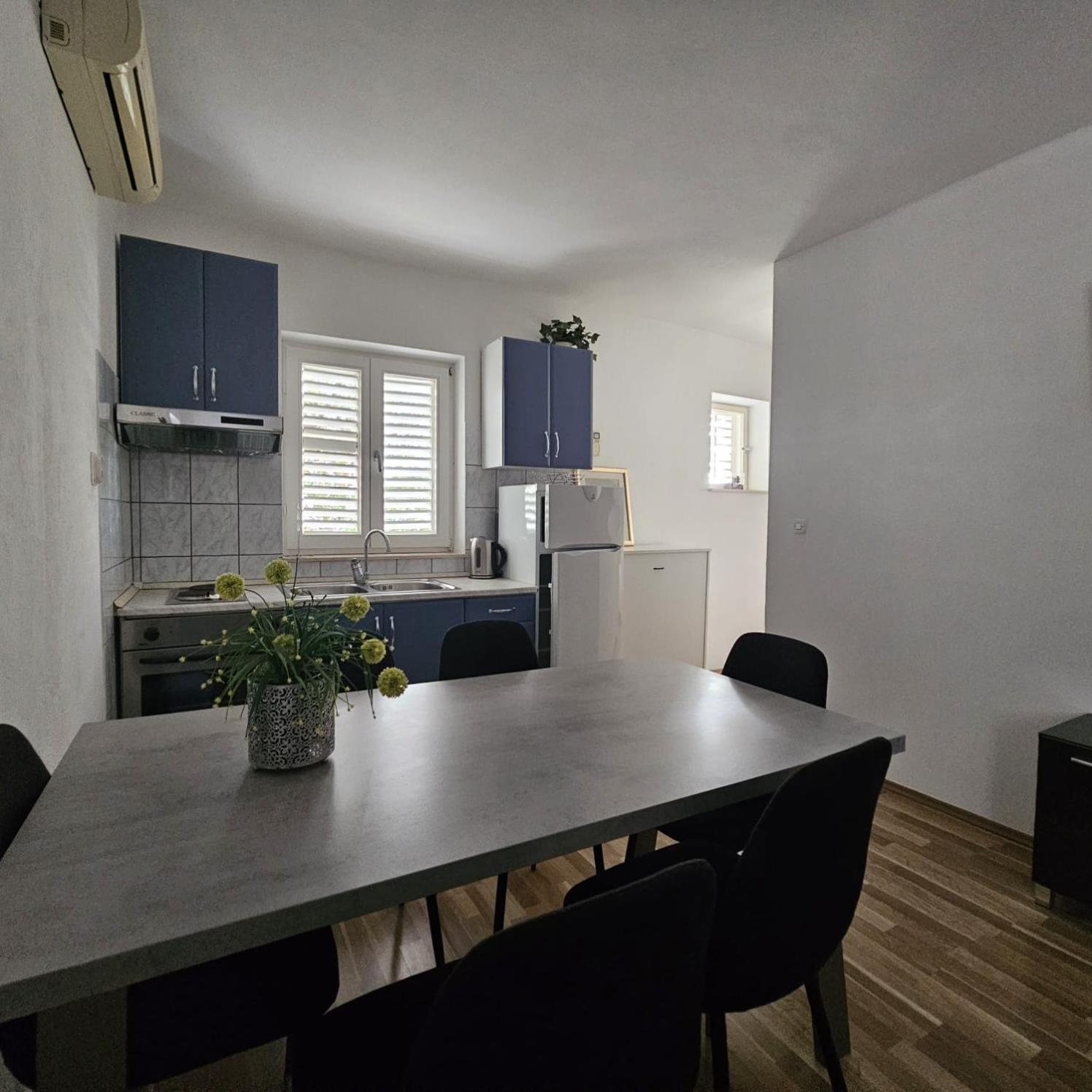 Beach Apartments Mika Локва-Рогозниця Екстер'єр фото