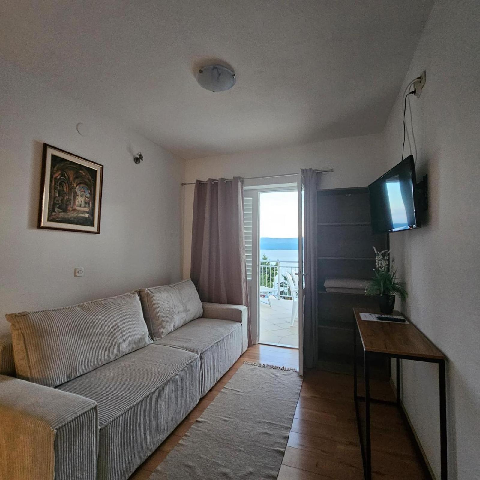 Beach Apartments Mika Локва-Рогозниця Екстер'єр фото