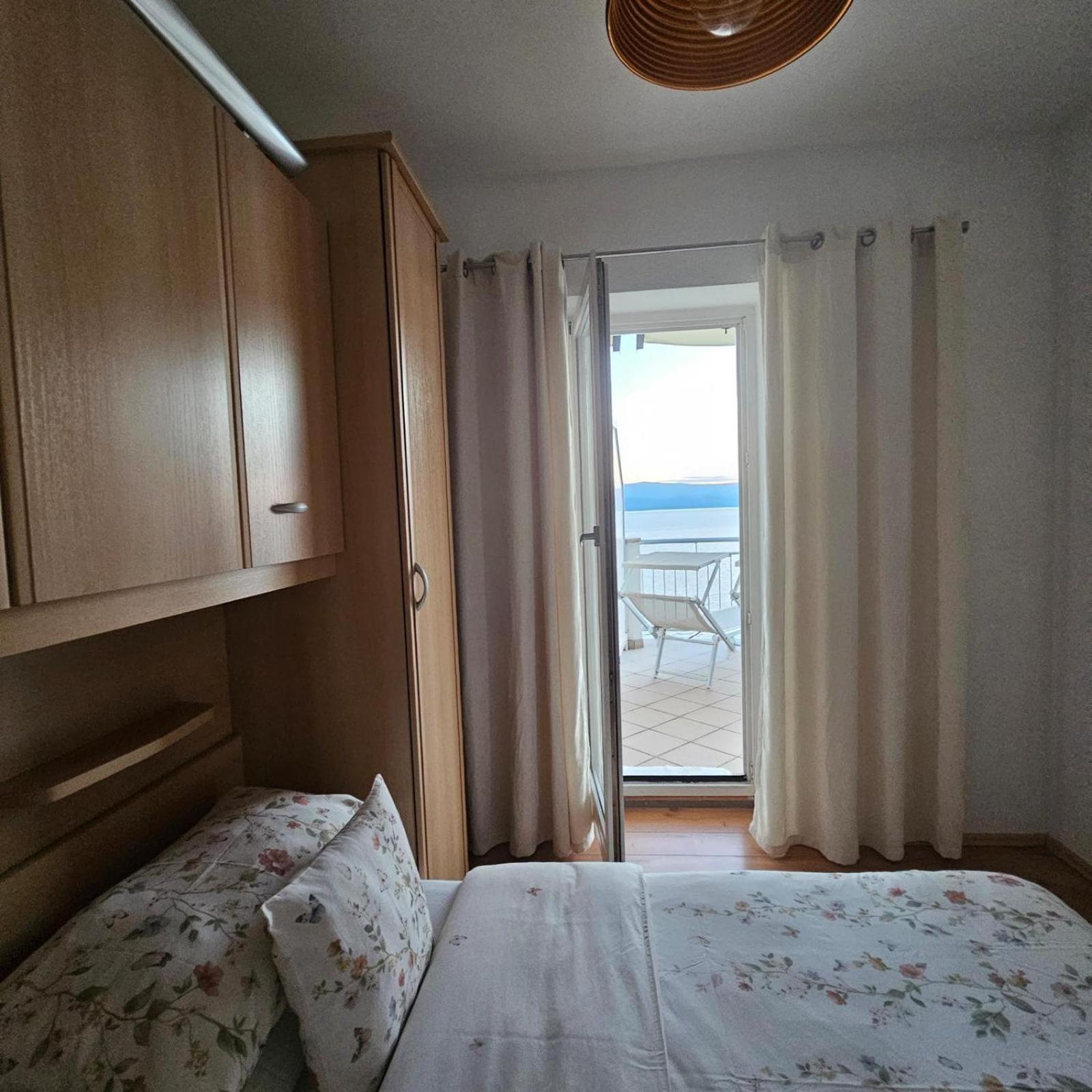 Beach Apartments Mika Локва-Рогозниця Екстер'єр фото